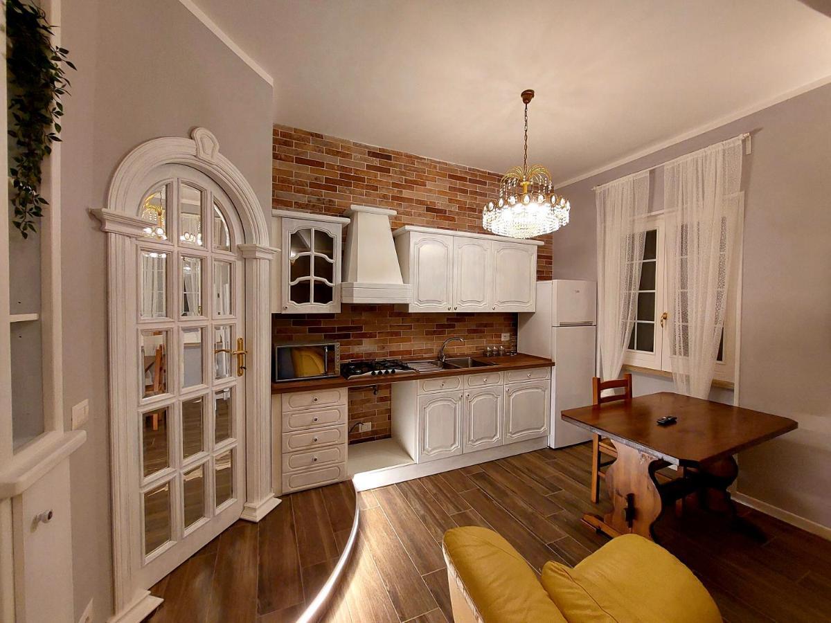 Casa Magnolia Apartment Pomezia Luaran gambar