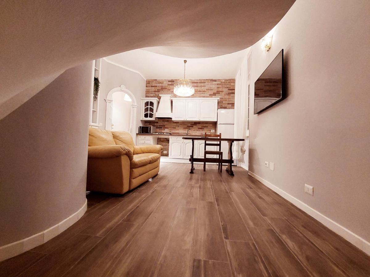 Casa Magnolia Apartment Pomezia Luaran gambar