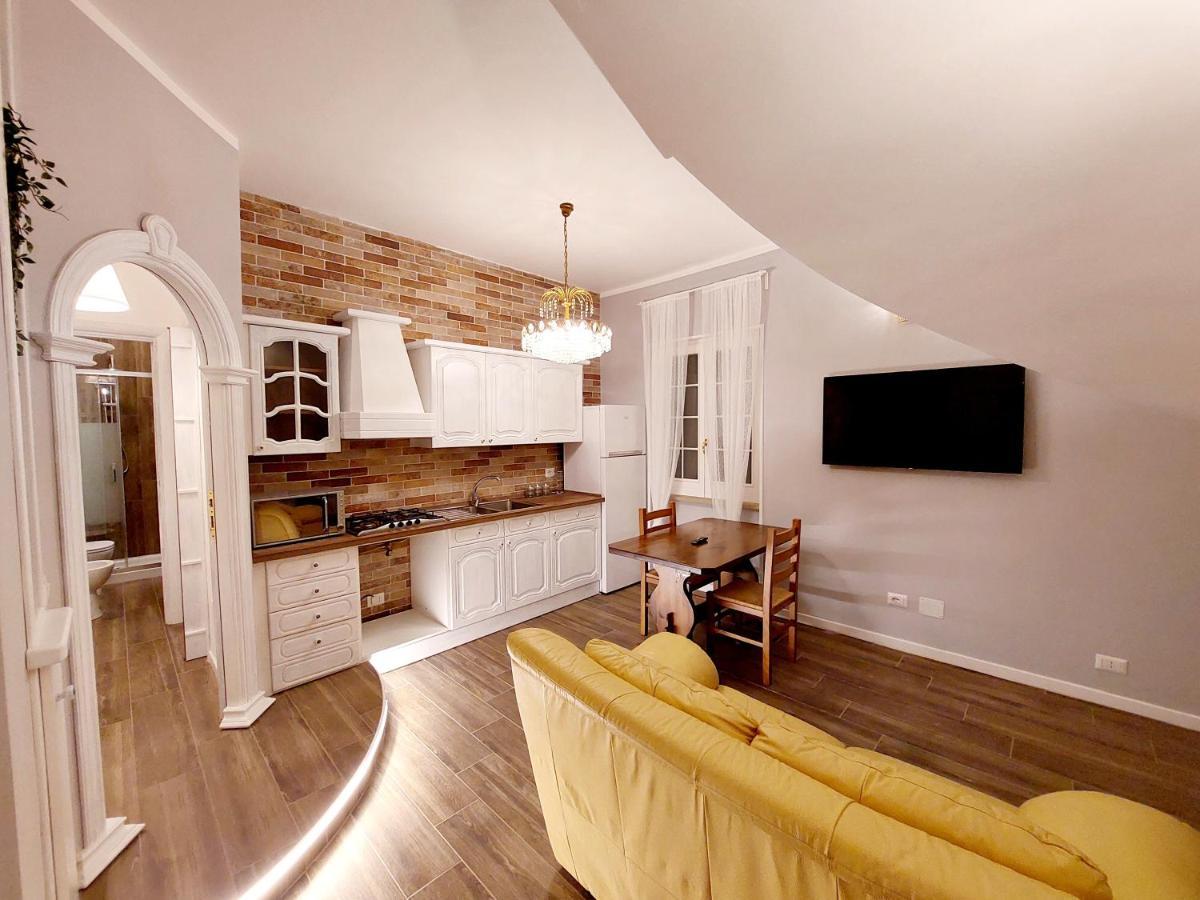 Casa Magnolia Apartment Pomezia Luaran gambar