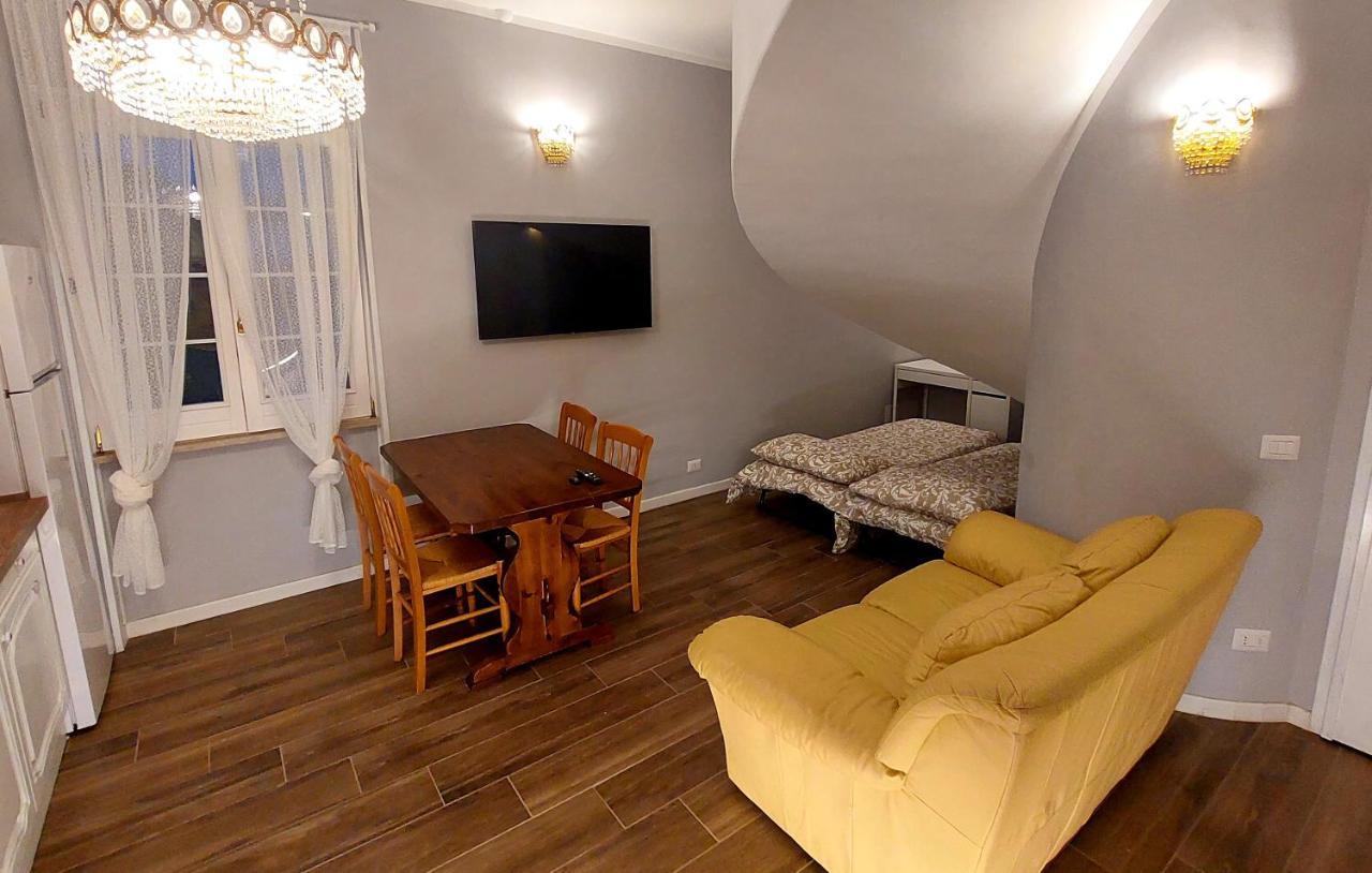Casa Magnolia Apartment Pomezia Luaran gambar