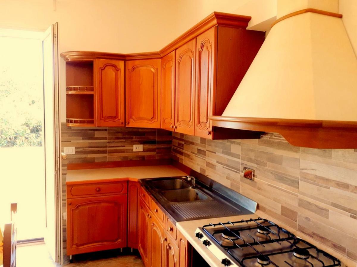 Casa Magnolia Apartment Pomezia Luaran gambar
