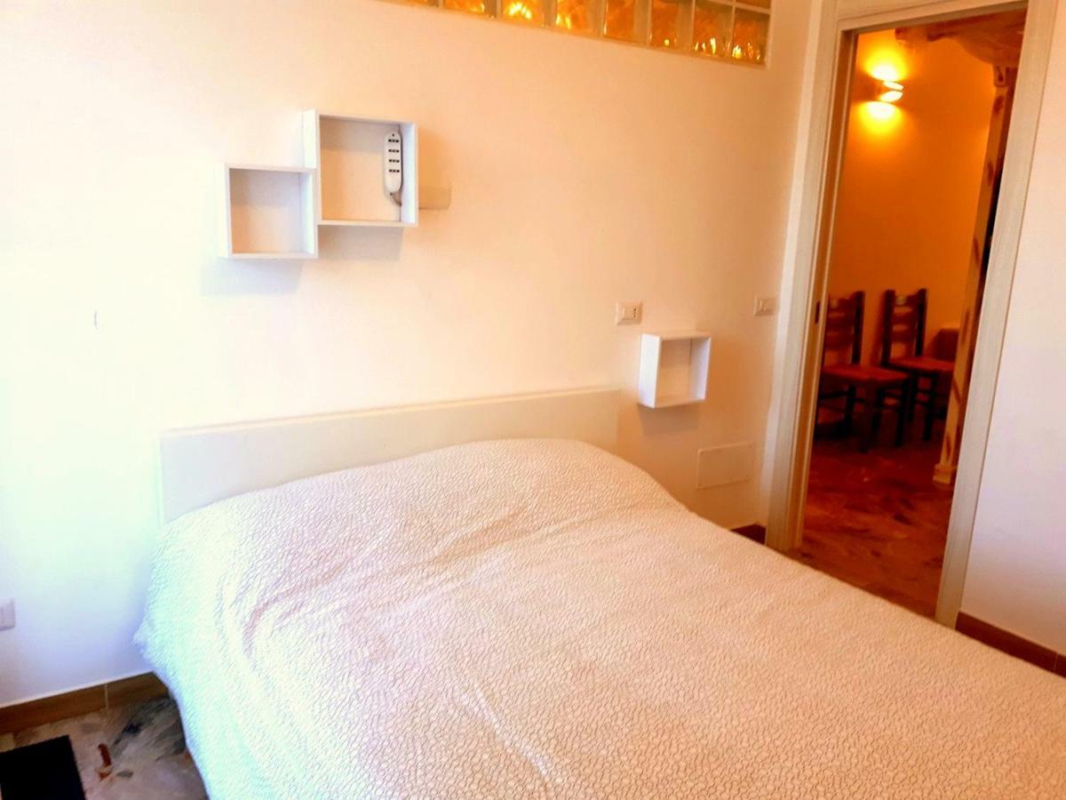 Casa Magnolia Apartment Pomezia Luaran gambar