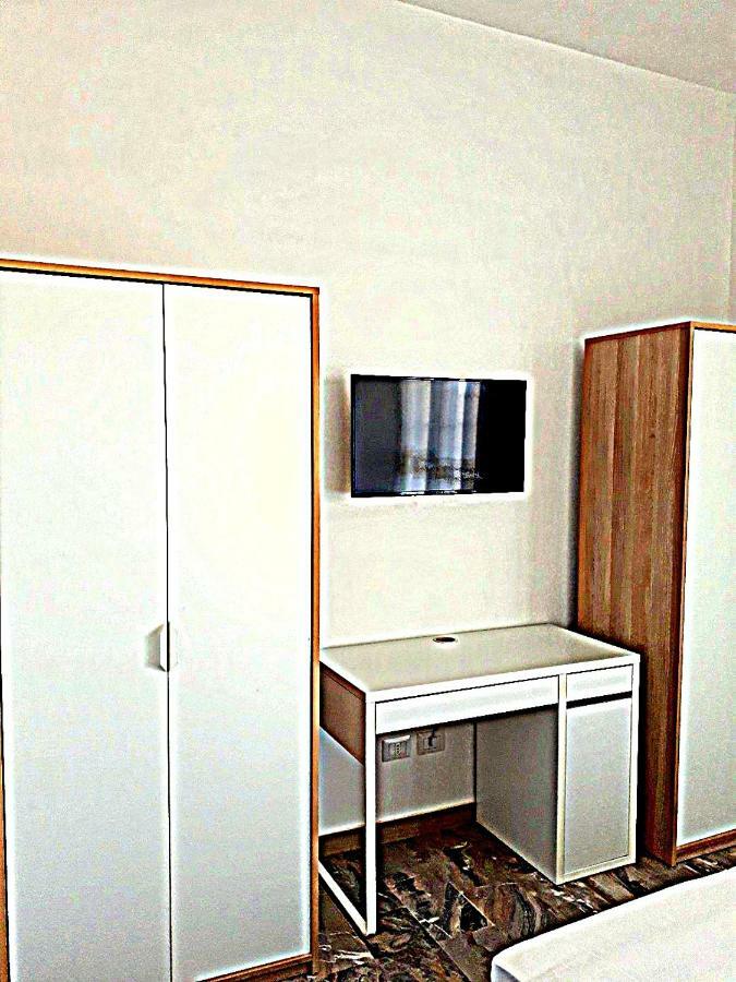 Casa Magnolia Apartment Pomezia Luaran gambar